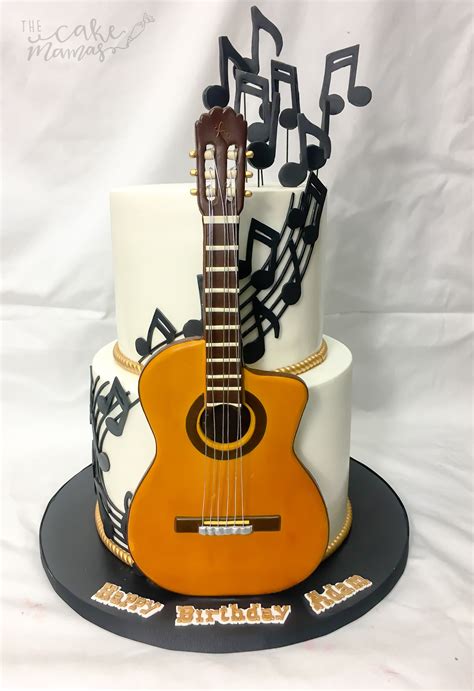 Anyone else love Country Music? This Country Music Themed Birthday cake would make anyone want 
