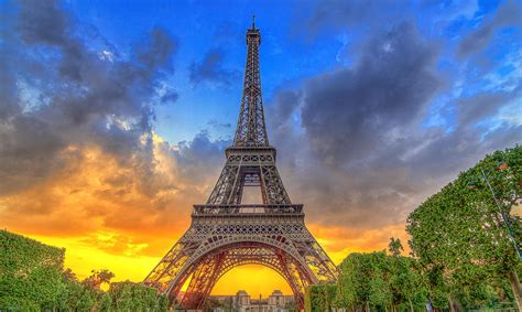 Eiffel Tower With Sunset Eiffel Tower Beautiful Sunset Paris City