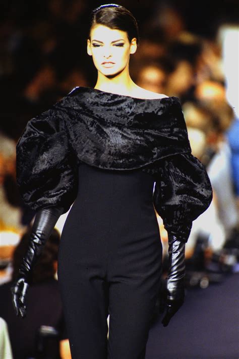 Linda Evangelista Lanvin Haute Couture Runway Show Fw 1990 90s