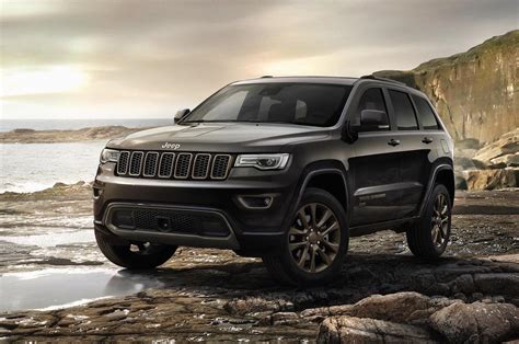 Newest grand cherokee wk2 accessories. 2017 Jeep Grand Cherokee gets new shifter, electric ...