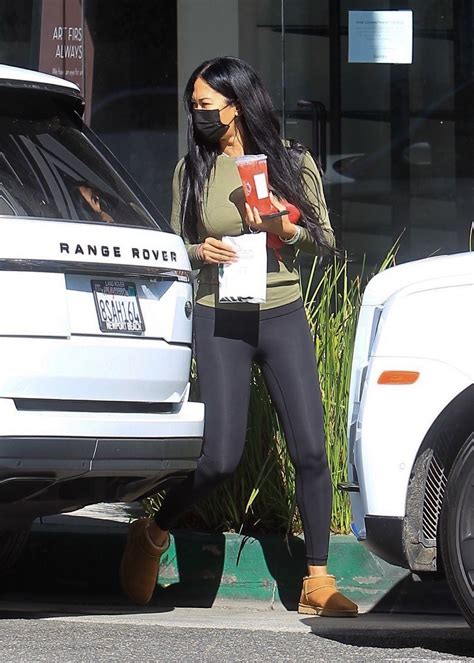 Kimora Lee Simmons At Starbucks In Beverly Hills 10262021 • Celebmafia
