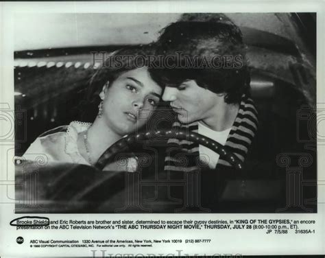 1988 Press Photo Brooke Shields And Eric Roberts Star In King Of The