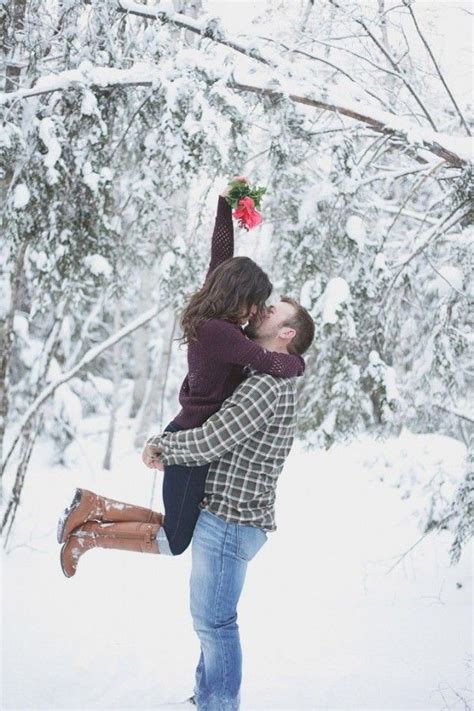 12 Christmas Picture Ideas With Mistletoe Capturing Joy With Kristen