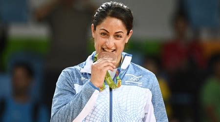 בנוסף לזכיה במדליה האולימפית השמינית של ישראל, ג'רבי היא אלופת העולם . העשור שלה: הסיפורים והסודות של ירדן ג'רבי