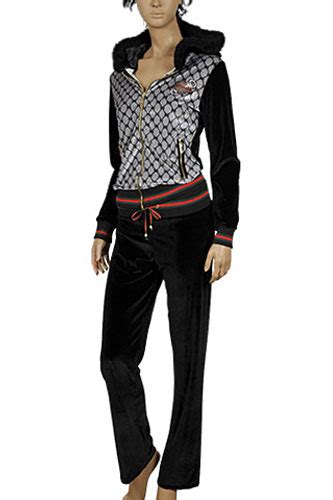 Gucci has been creating stylish designer menswear, womenswear and kidswear since 1921. Womens Designer Clothes | GUCCI Ladies Zip Up Tracksuit #112