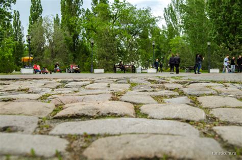 Пушкинская набережная таганрога давно стала любимым местом отдыха жителей города и гостей. Таганрог, набережная Азовского моря