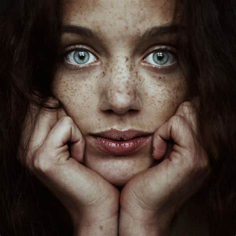 Incredible Natural Light Female Portraits By Alessio Albi Portraiture Photography Portrait