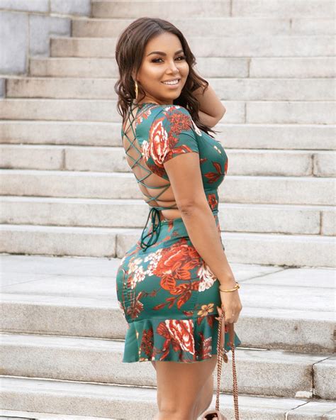 dolly castro chavez bio age height models biography