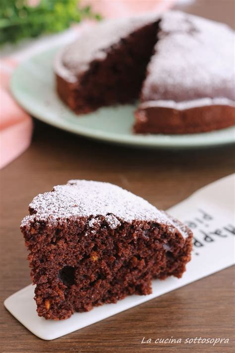 Se sei un'amante della cioccolata poi, assolutamente non dovresti perderti questo dolce soffice e gustoso, particolarmente indicato per gli intolleranti al lattosio e un'idea da realizzare per proporre un. Torta all'acqua arancia e cioccolato | Torte, Ricette ...
