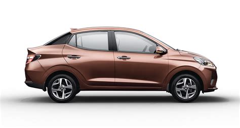Buy new cars in india at lowest price. Hyundai Aura Compact Sedan Launched @ INR 5.80 Lakh