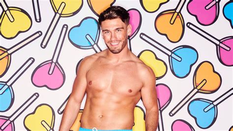 Who Is Jacques Oneill On Love Island All You Need To Know What To Watch