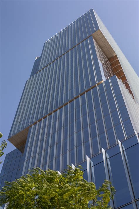 Al Hilal Bank Office Tower Goettsch Partners Archdaily