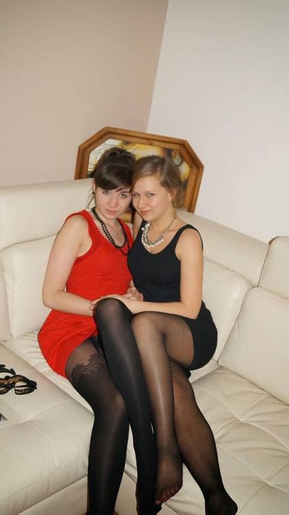Pantyhose N Nylons For Those Dedicated To Women In Nylon