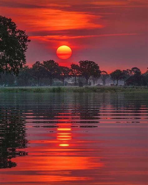A Beautiful Red Sunset 🌅 In Netherlands By Leovanb Rearthscape