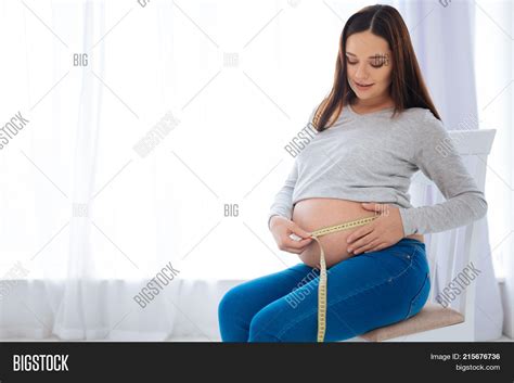 Pregnant Belly When Sitting Down Pregnantbelly