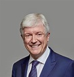 Tony Hall steps out of BBC into National Gallery
