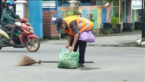 Dlh Kota Banjarmasin Siagakan Petugas Kebersihan Sejak Awal Pagelaran