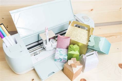 How to Make & Assemble Beautiful Boxes with your Cricut + Free Templates