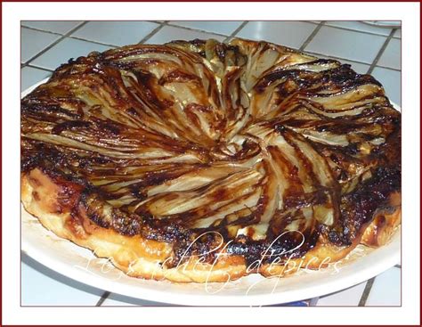 Découvrez comment cuisiner ces classiques en version végétale ! Tarte tatin aux endives et crottins de Chavignol - Le ...