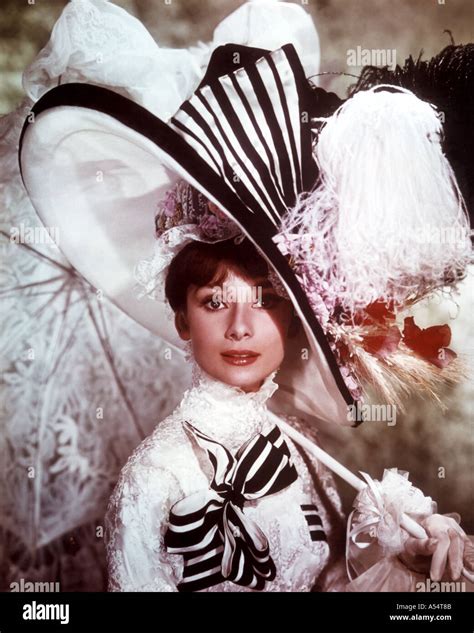 my fair lady 1964 film interpretato da audrey hepburn come eliza doolittle pictorialpress