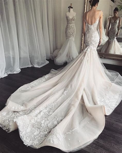 Incredibly Gorgeous Mermaid Wedding Dresses With Incredible Elegance Details