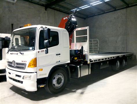 Quality, durability & reliability (qdr), these are the characteristics that define the hino 500 series product range. Hino 12 ton Fitted with HMF 1720 K5
