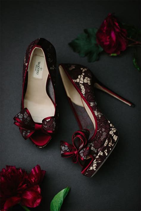 Colonsay wedding photography by saskatoon photographer copperblue. 27 Timeless Burgundy And Gold Fall Wedding Ideas ...