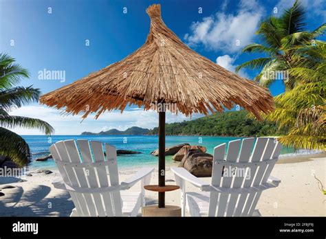 Paradise Sunny beach Stock Photo - Alamy