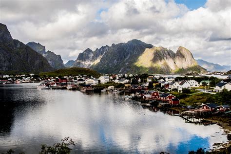 Reine Moskenesøya Island • Village