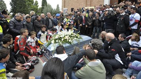 Thousands Fill The Streets For Simoncelli Funeral