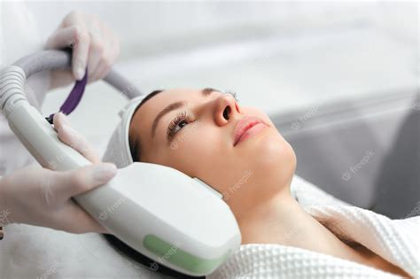 Premium Photo Hardware Cosmetology Cosmetology Face Procedure