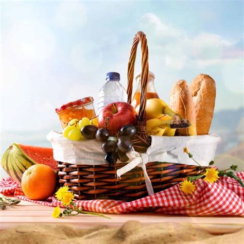 Picnic Food 15 Easy Picnic Recipes Best Picnic Ideas Make The Most Of A Gorgeous Day By