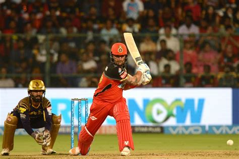 Mid Innings Rcb Vs Kkr Rcb Notch Up 175 With Kohlis Lone Fight