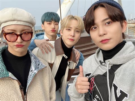 Ateez에이티즈 On Twitter 종호 🌊🌊🌊💙 Ateez 에이티즈 G74onkq1nr Twitter