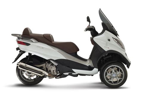 Free mp3 download and play music offline. 2015 Piaggio MP3 500 3-Wheeled Scooter Is Here - autoevolution