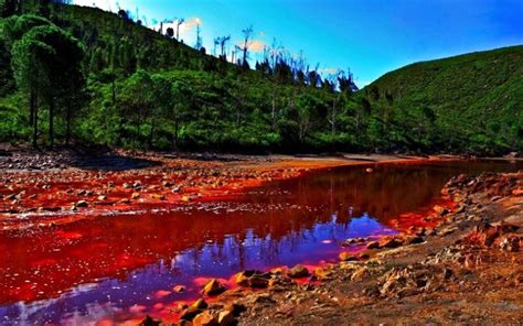 Top 10 Most Dangerous Lakes In The World Ultimate Topics