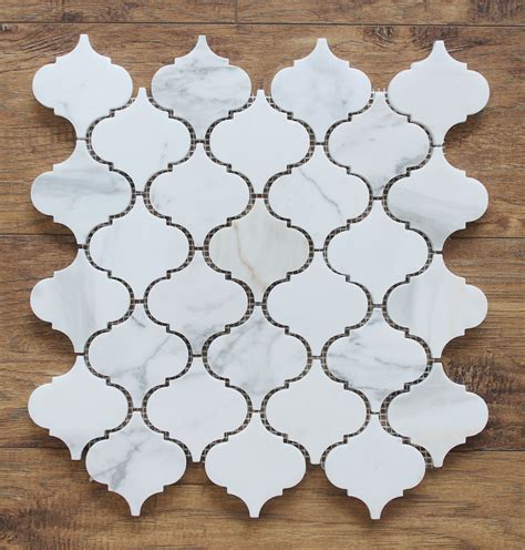 Small Arabesque Calacatta Gold Polished Marble Mosaic Tiles Rocky