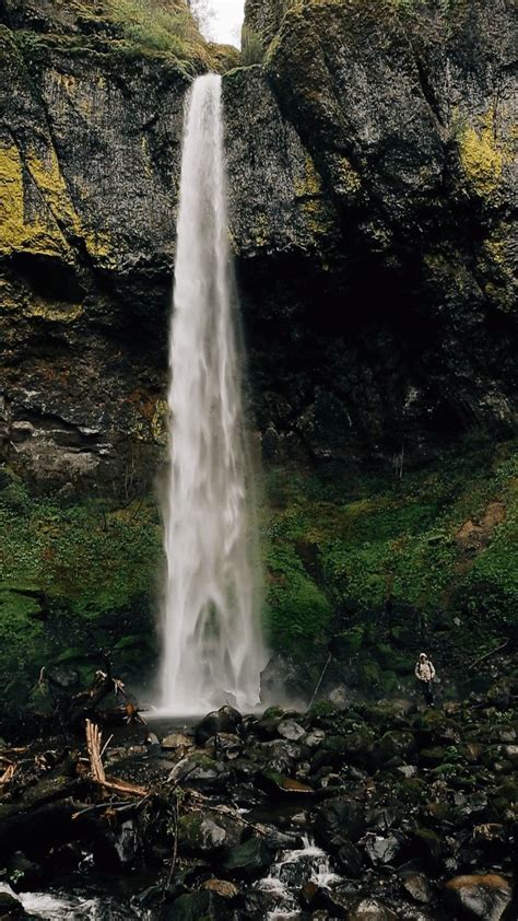 Cinemagraph  Find And Share On Giphy Scenery Pictures Waterfall