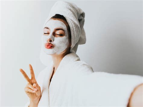 How To Give Yourself An At Home Facial Best Health Magazine Canada