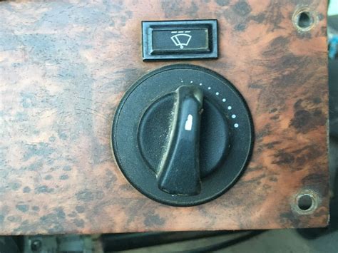 P27 1062 Kenworth T800 Dash Console Switch For Sale