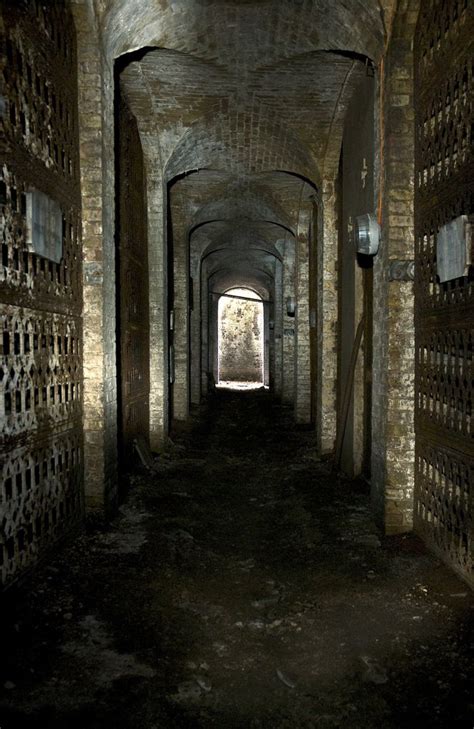 London Catacombs Catacombs Cemeteries Abandoned Places