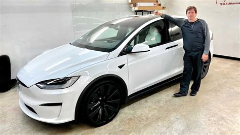 Tesla Model X Plaid Customer Deliveries Are Underway