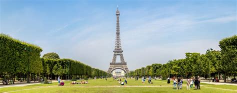 Nationale und internationale berichte aus politik, zeitgeschehen, kultur und sport. „Frankreich ist das Land der Marktplätze"