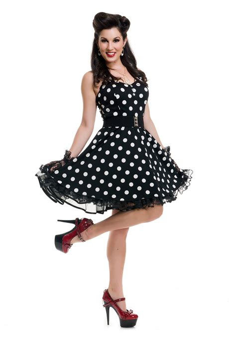 10 Stunning Pin Up Girl Outfit Ideas 2024