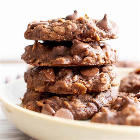 Full of chewy oats, brown sugar, walnuts, and spices, you just can't beat the taste and texture of these classic homemade cookies. Vegan Double Chocolate Chip Chewy Oatmeal Cookies (Gluten ...