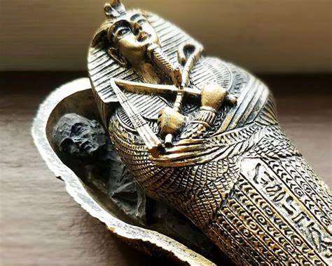 Mummy In Coffin Egyptian Sarcophagus With Mummy King Tut Oddities