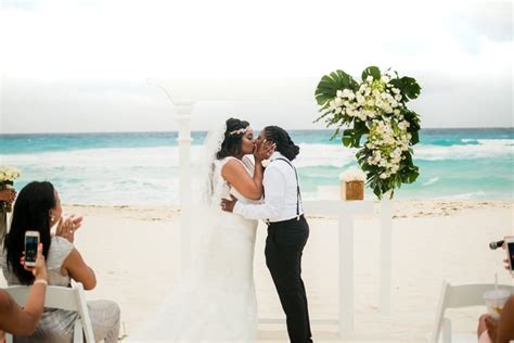 A Beautiful And Intimate Destination Wedding In Cancun Destination