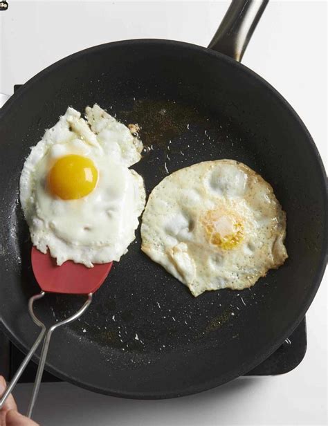 How To Fry Eggs Allrecipes