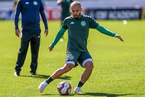 Data such as shots, shots on goal, passes, corners, will become available after the match between coritiba and remo was played. Guarani e Coritiba se enfrentam hoje às 19h - Notícias de ...