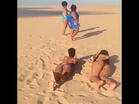 Instagram Mata El Gran Culo De La Reina Vero Makgabo En La Playa Xvideos Com
